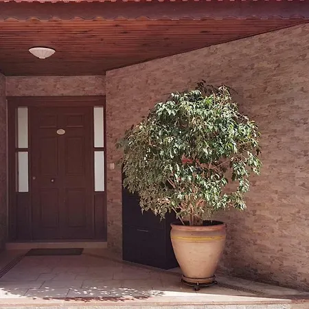 Private 3 Bedrooms Gold City *
