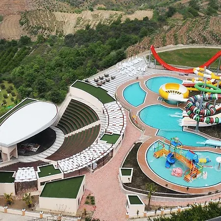 Private 3 Bedrooms Gold City ألانيا